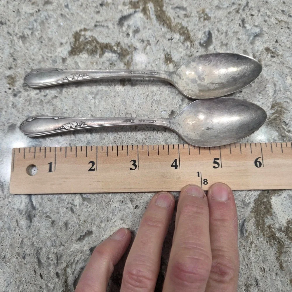 Wm. A. Rogers‎ A1 Plus Oneida Ltd June 1937 Silverplate Teaspoons Set of 2 6